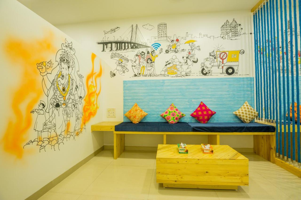 Hostal Nap Manor Bombay