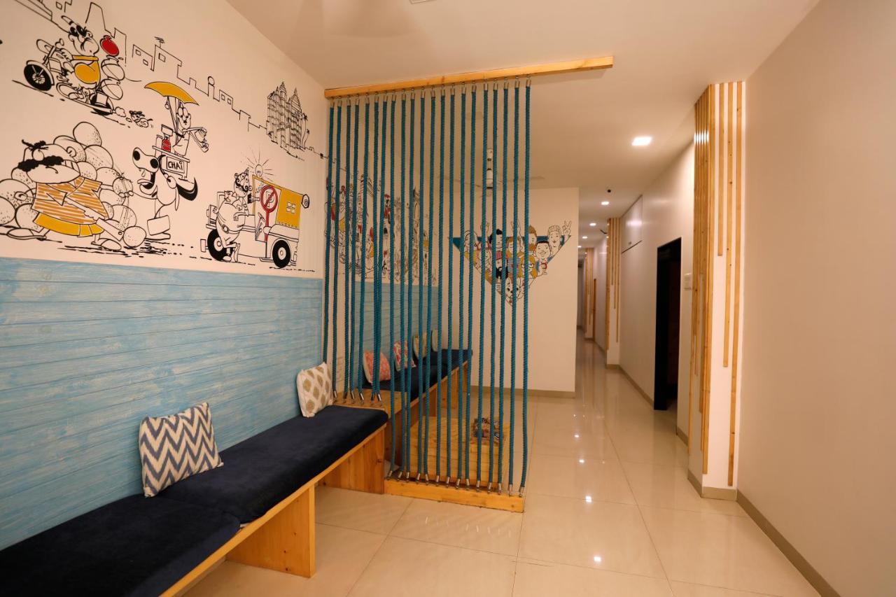 Nap Manor Hostal